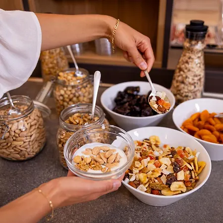 Hotiday Ξενοδοχείο 3*