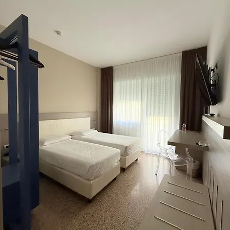 Hotiday Ξενοδοχείο Ντιάνο Μαρίνα