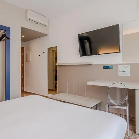 Hotel Hotiday