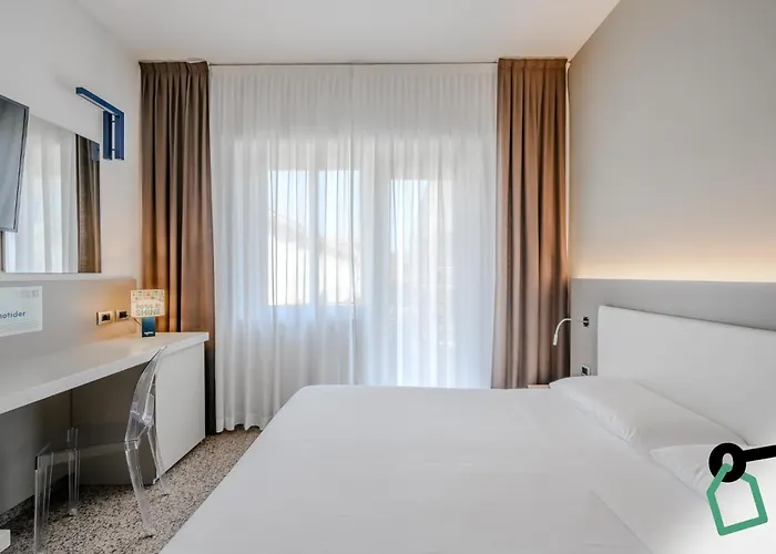 Hotel Hotiday